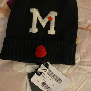 Brand new Moncler M beanie
